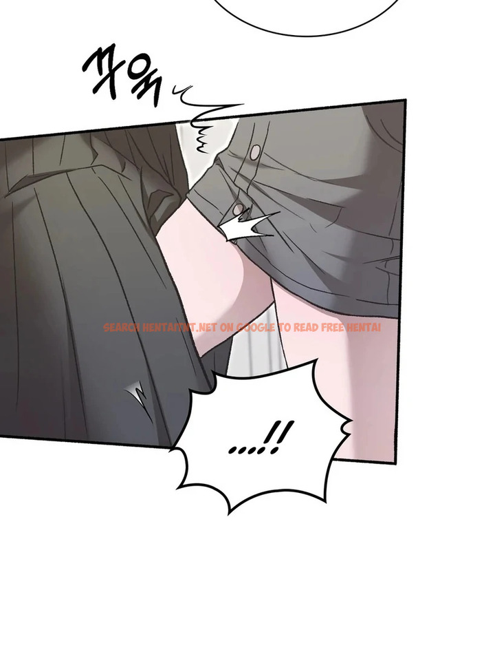 Just Hold My Hand - Chapter 1