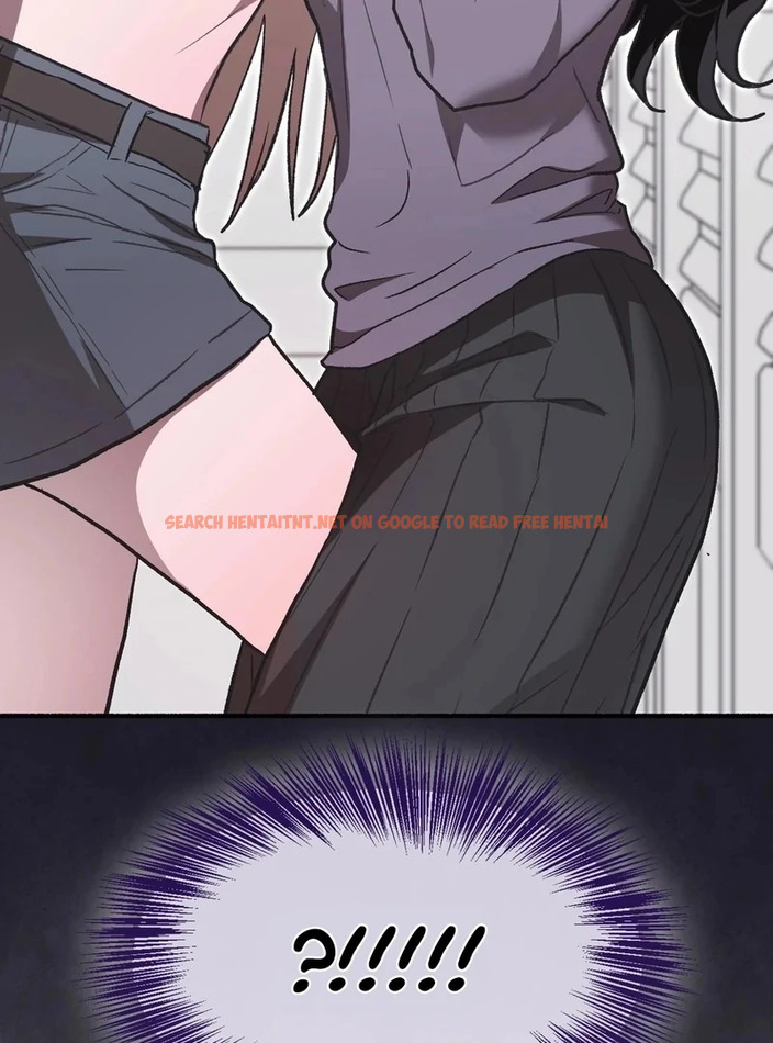 Just Hold My Hand - Chapter 1