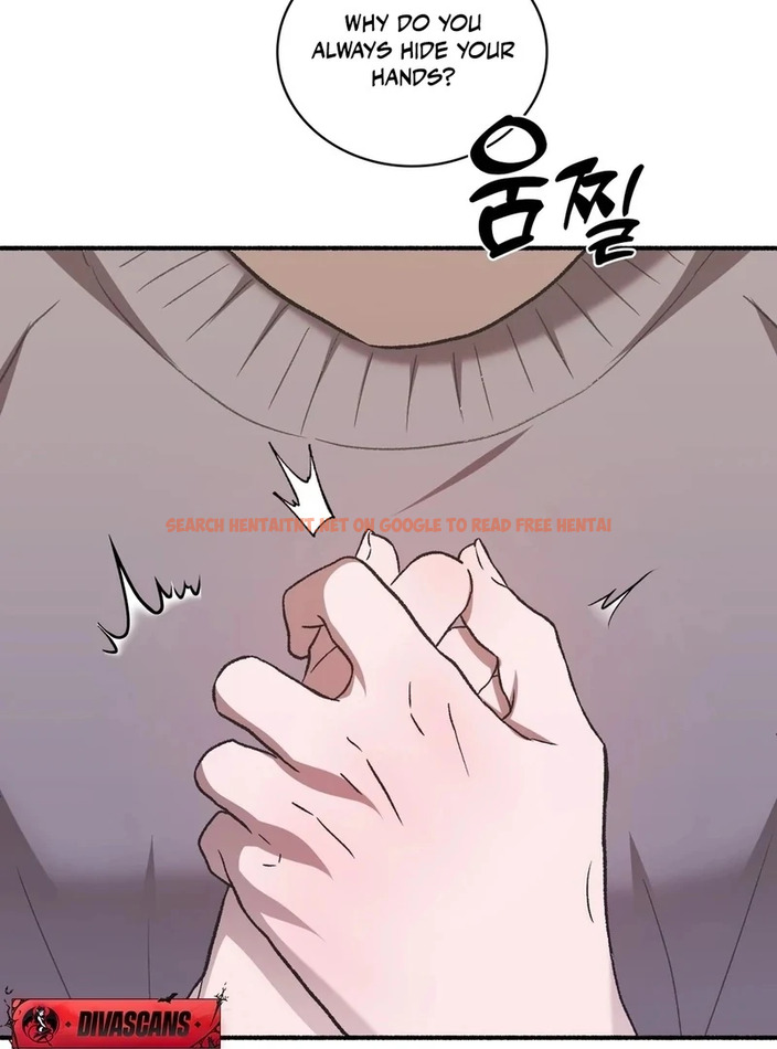 Just Hold My Hand - Chapter 1