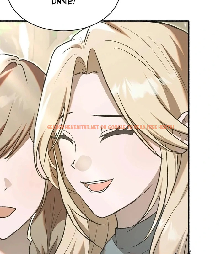 Just Hold My Hand - Chapter 1