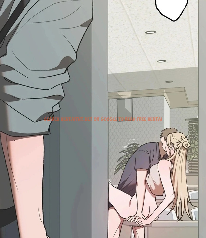 Just Hold My Hand - Chapter 3